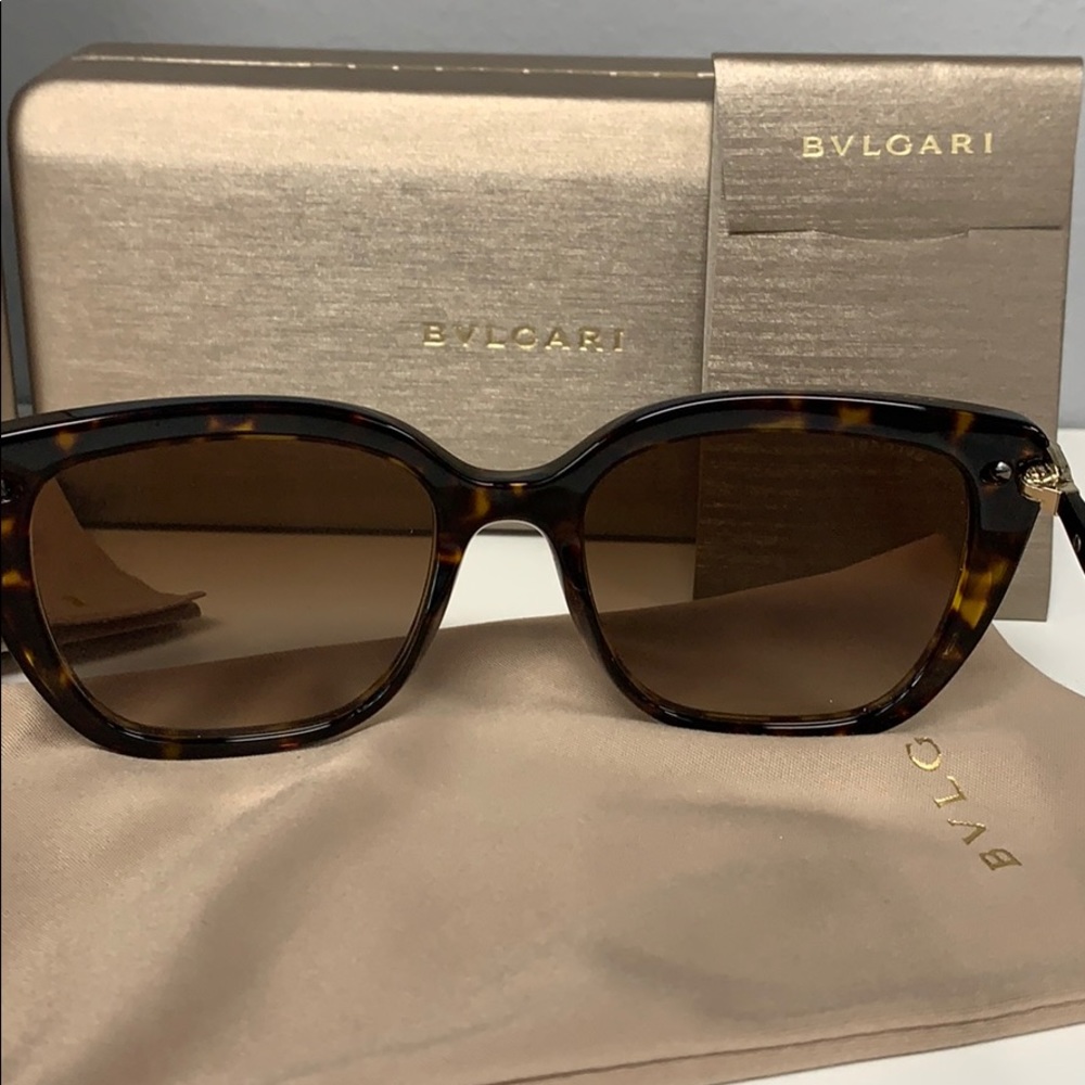 BVULGARI women’s sunglasses - Picture 9 of 12